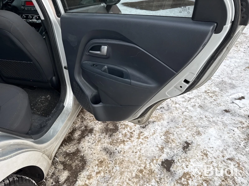 Kia Rio 1,2 | 11971 mil | Manuell | 2014