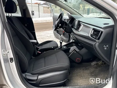 Kia Rio 1,4 | 11763 mil | Dubbelkommando | Automat | 2017