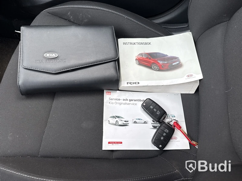 Kia Rio 1,4 | 11763 mil | Dubbelkommando | Automat | 2017
