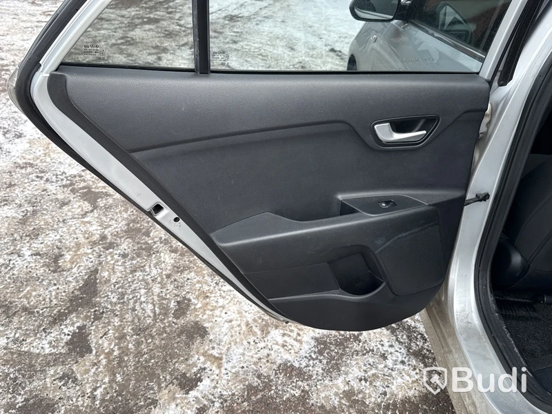Kia Rio 1,4 | 11763 mil | Dubbelkommando | Automat | 2017