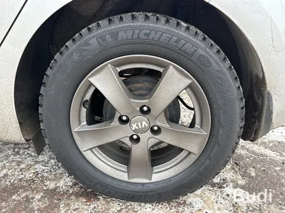 Kia Rio 1,4 | 11763 mil | Dubbelkommando | Automat | 2017