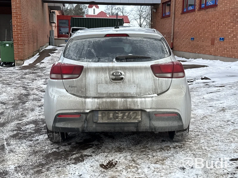 Kia Rio 1,4 | 11763 mil | Dubbelkommando | Automat | 2017