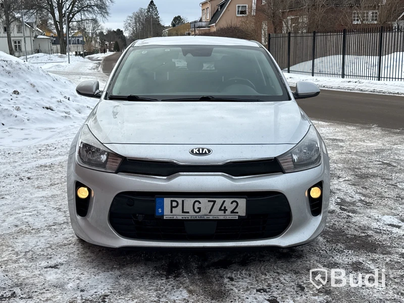 Kia Rio 1,4 | 11763 mil | Dubbelkommando | Automat | 2017