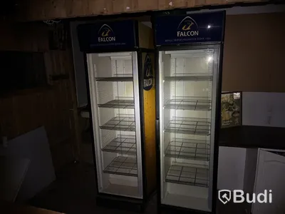 2st Dryckeskyl / ölkyl med glasdörrar – Falcon
