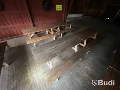 8 st stora träbord – från dansloge