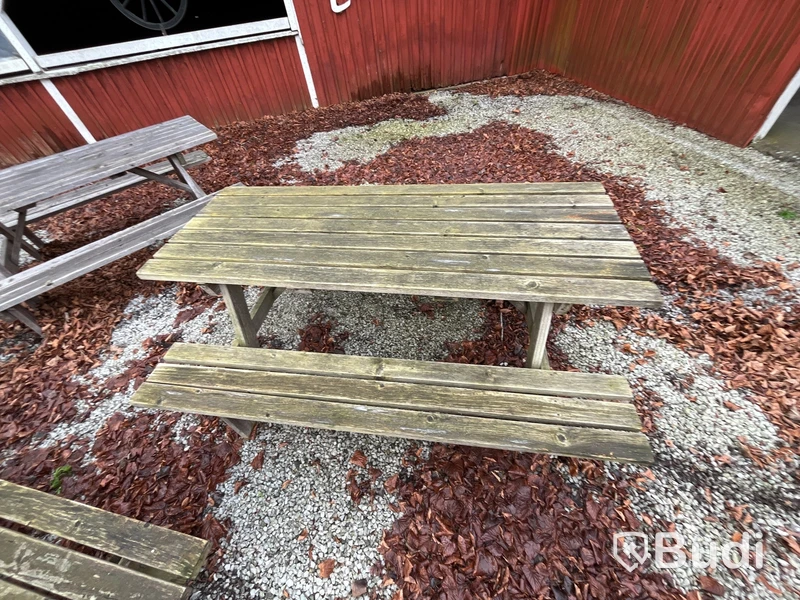 3 st stora träbord – från dansloge