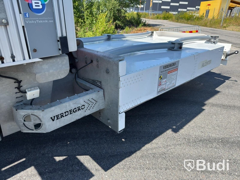 TMA flatbed | Hydraulic flatbed | MaxiSign and Verdegro TMA
