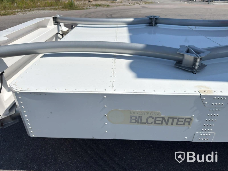 TMA flatbed | Hydraulic flatbed | MaxiSign and Verdegro TMA