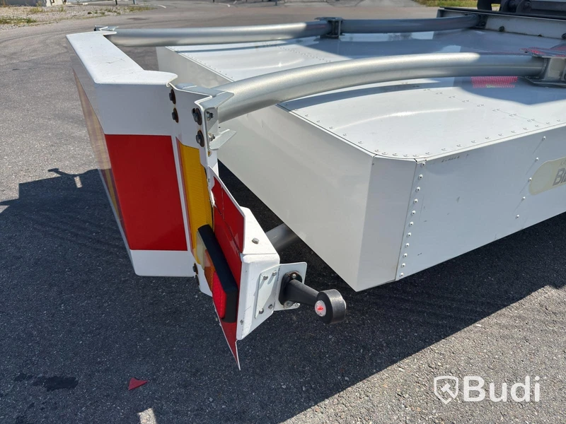 TMA flatbed | Hydraulic flatbed | MaxiSign and Verdegro TMA