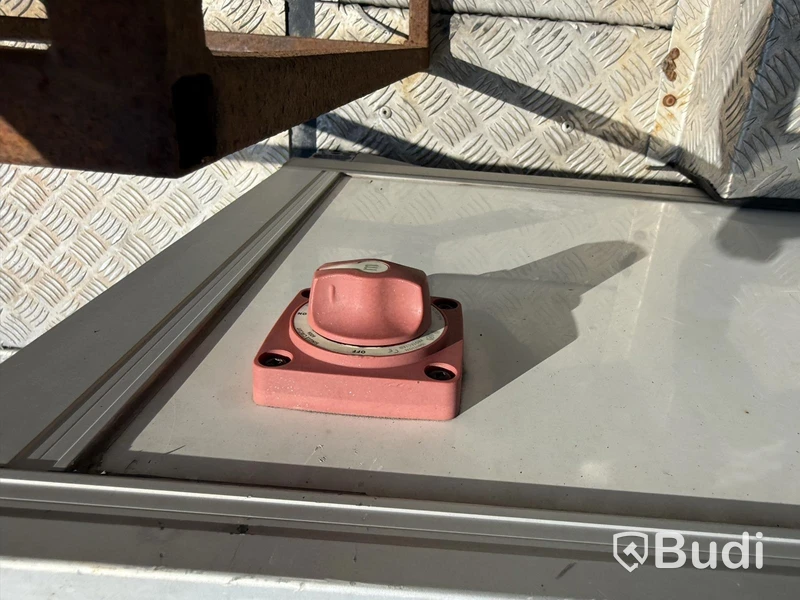 TMA flatbed | Hydraulic flatbed | MaxiSign and Verdegro TMA