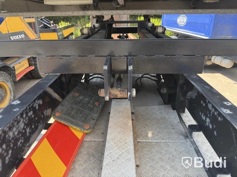 TMA flatbed | Hydraulic flatbed | MaxiSign and Verdegro TMA