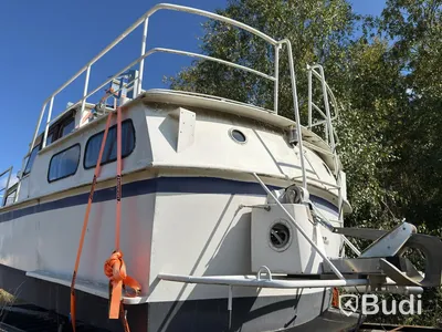 Pedro Kruiser motorboat with trailer
