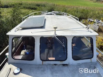 Pedro Kruiser motorboat with trailer