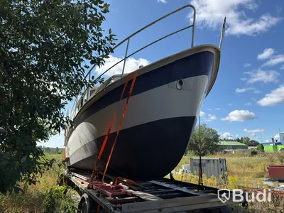 Pedro Kruiser motorboat with trailer