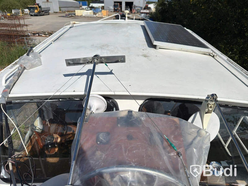 Pedro Kruiser motorboat with trailer