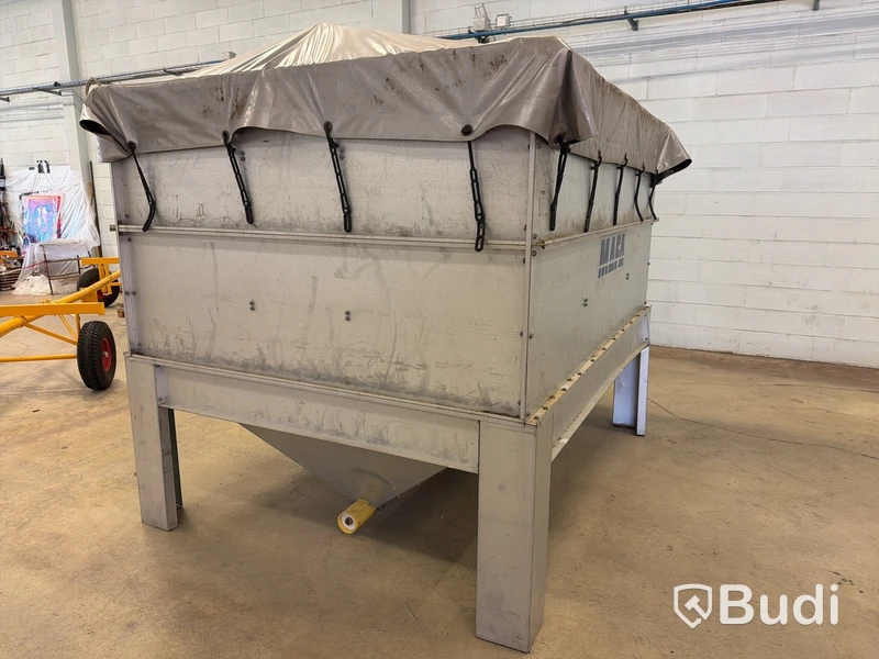 MAFA pellet storage unit with agitator & feed auger – complete