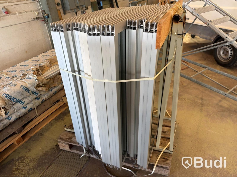28 st. Glaspartier – aluminium – 1040x1070 mm