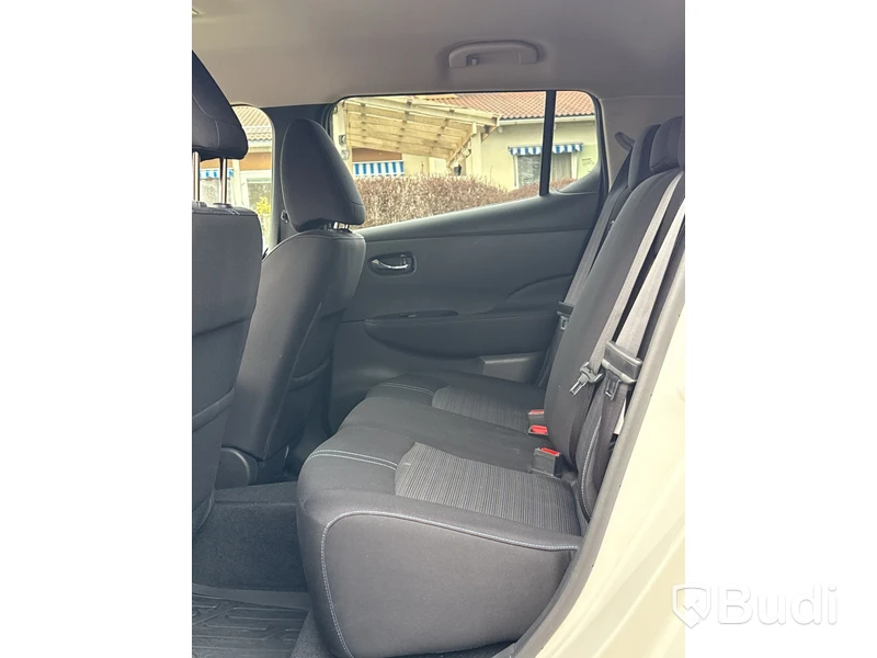 Elbil Nissan Leaf | 1684 mil | 150 hk | 40 kWh | 2020