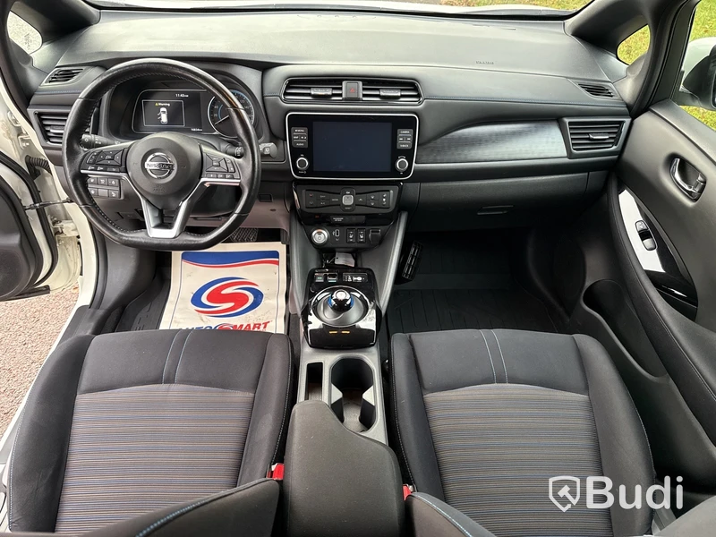 Elbil Nissan Leaf | 1684 mil | 150 hk | 40 kWh | 2020