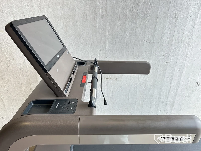 Löpband Technogym Artis Run DBK0EV