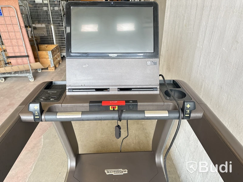 Löpband Technogym Artis Run DBK0EV