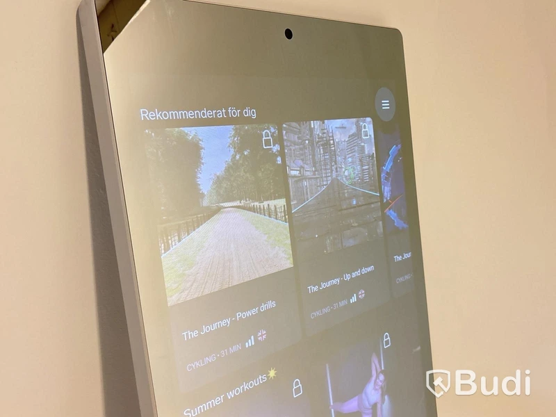 (NEW) Fitness mirror - SATS members also get digital workout programs
