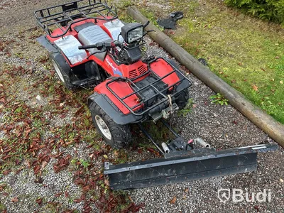 ATV Suzuki KingQuad 4WD, röd, snöplog