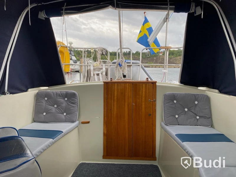 Albin Segelbåt Olivia, i hamn