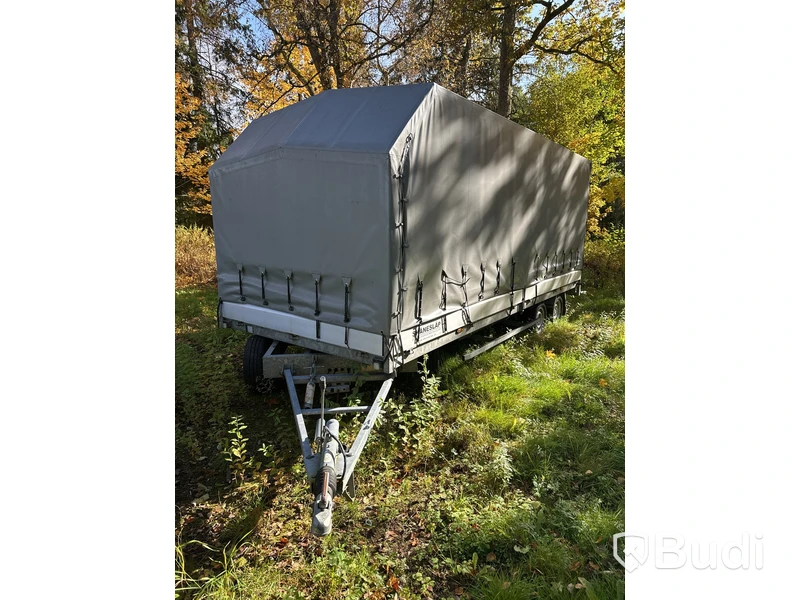 HAPERT V2700 covered car transporter