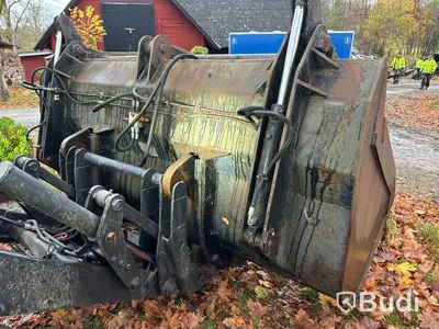 KlämSkopa/Buck, Volvo, BM med hydraulisk grip