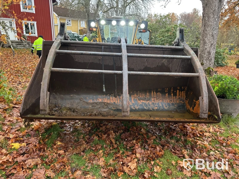 KlämSkopa/Buck, Volvo, BM med hydraulisk grip