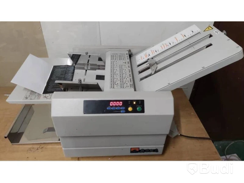 Pappersvikmaskin (paper folding machine)