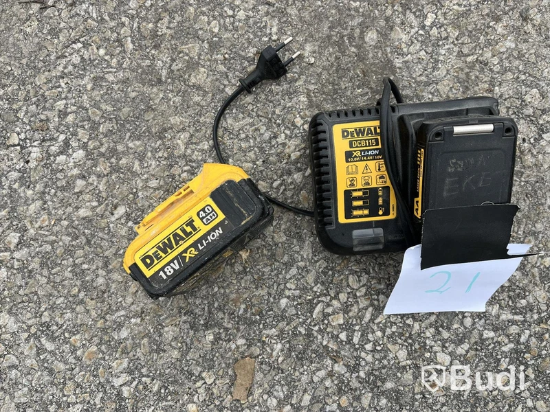 Dewalt batteriladdare 18 volt inkl batterier 18 volt
