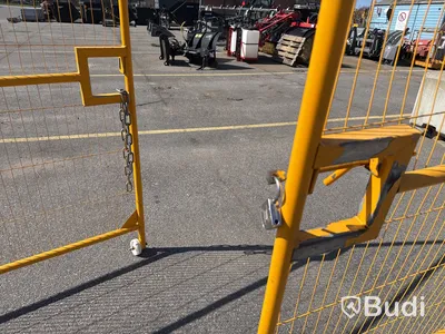 Byggstaket 10 st med grindar.
