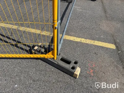 Byggstaket 10 st med grindar.