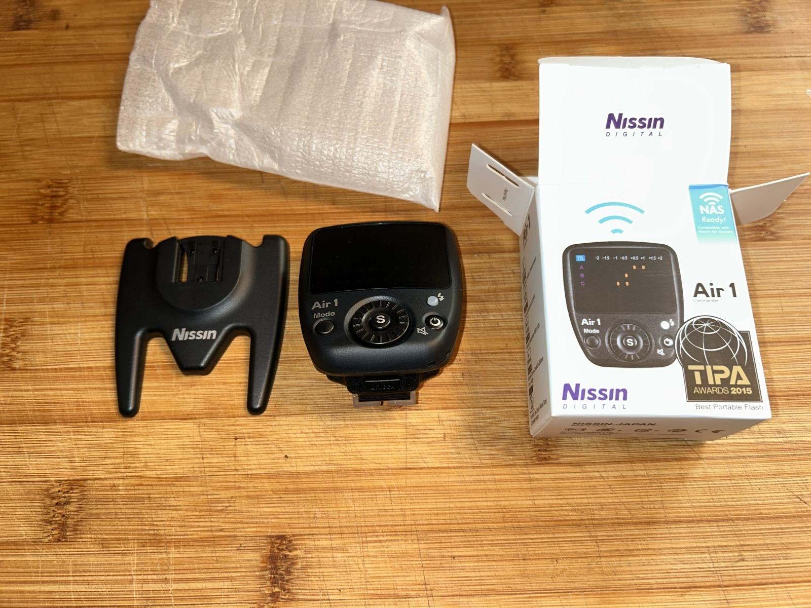 Blixt, Nissin, Air 1, svart