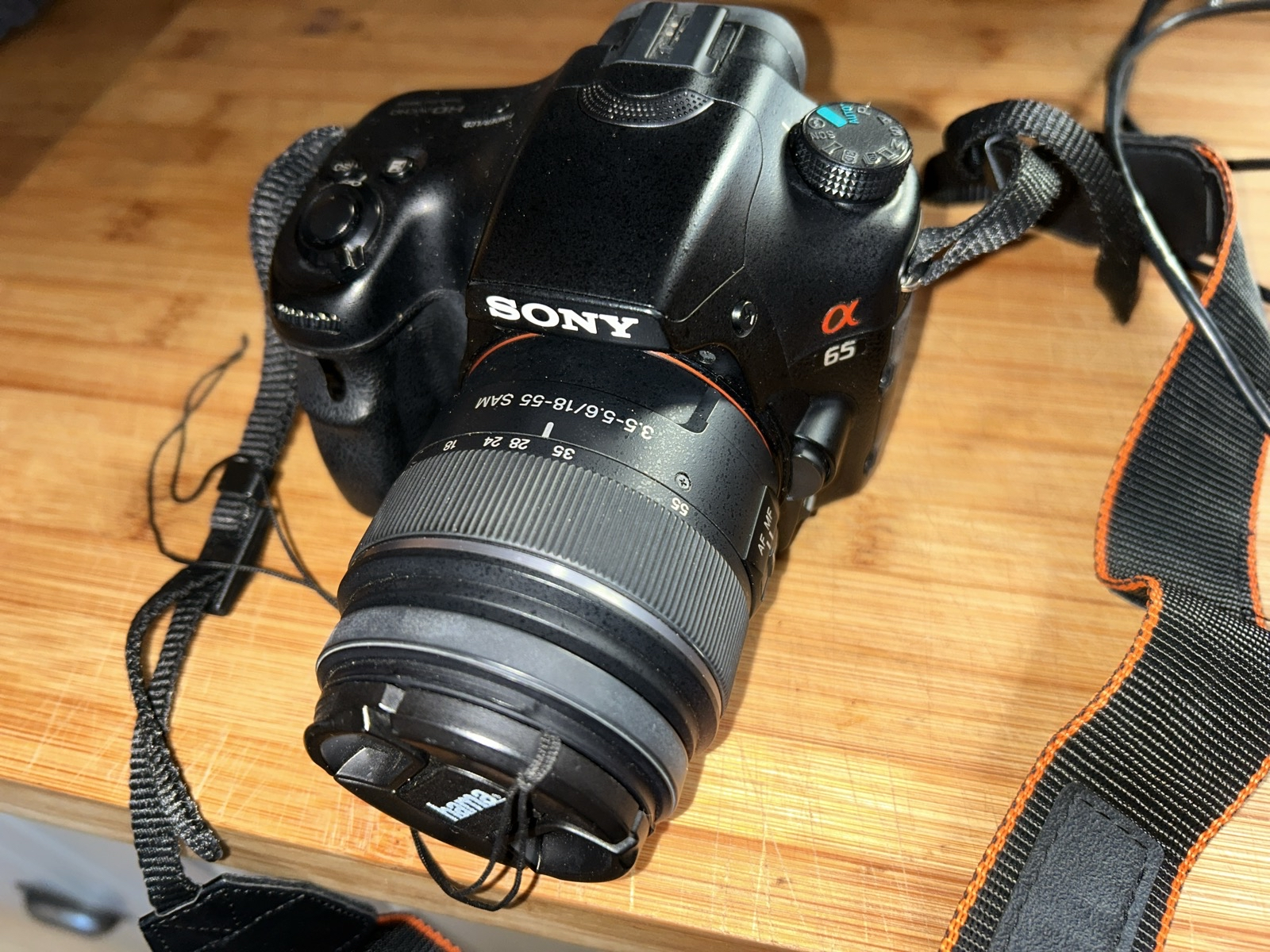 Kamera Sony Alpha 65, 3,5-5,5/ 18-55mm Sony objektiv