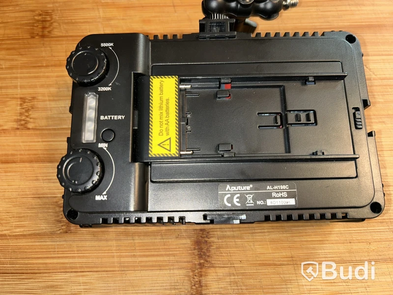 LED-ljuspanel, Aputure AL-H198C