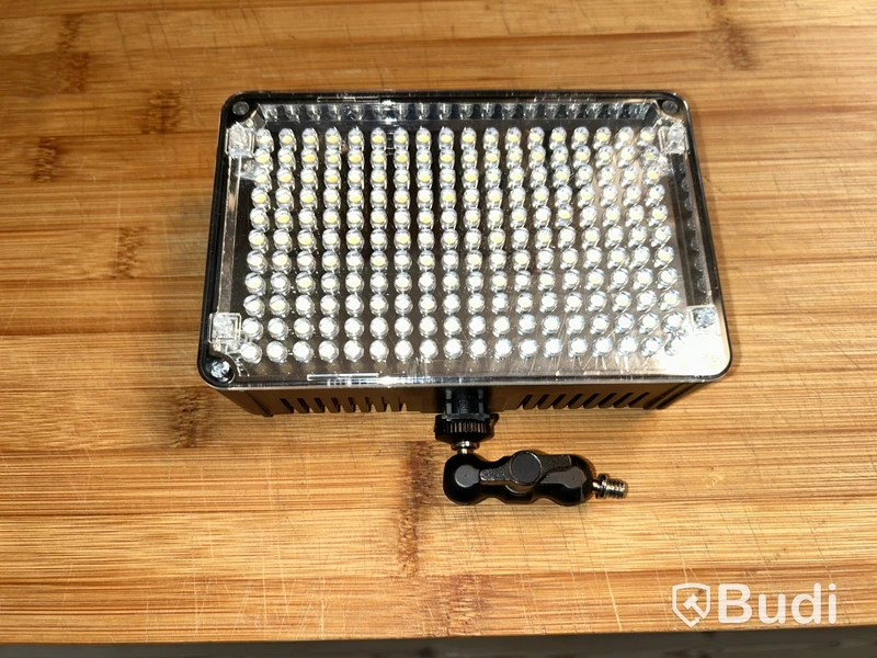 LED-ljuspanel, Aputure AL-H198C