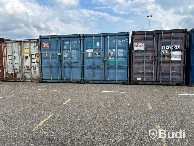 2 st Containers 20 fot isolerade samt med el
