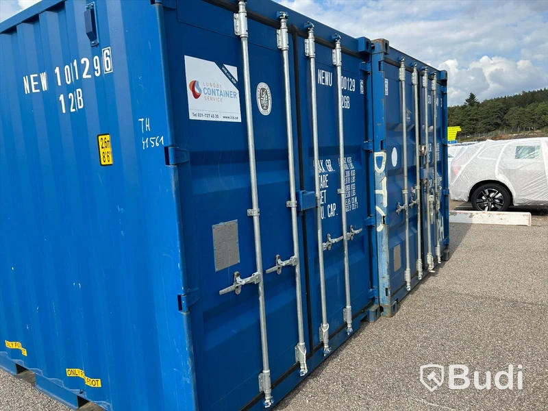 1 st container 10 fot isolerad och med elcentral
