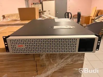 Serverskåp HP, med APC UPS-enheter