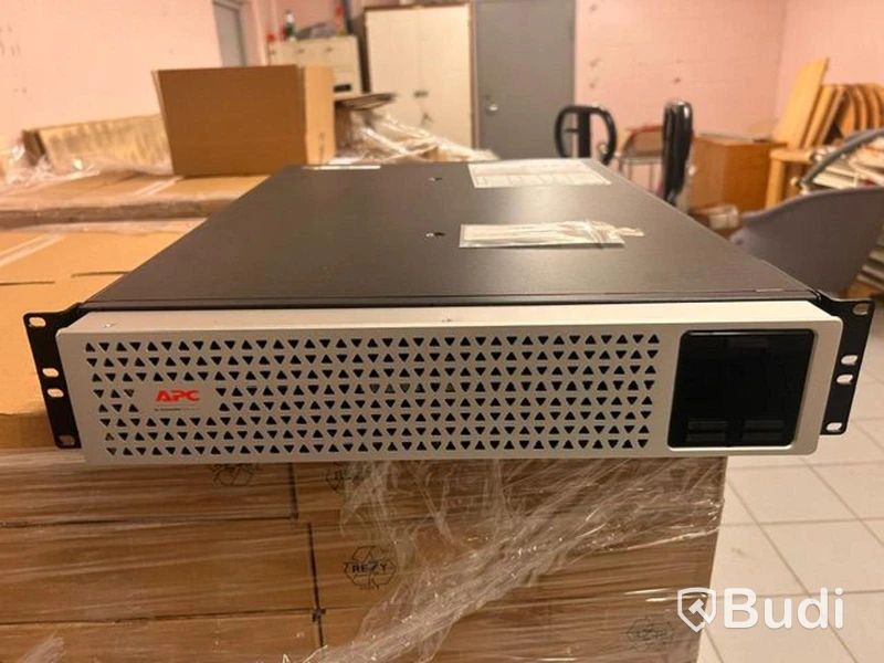 Serverskåp HP, med APC UPS-enheter
