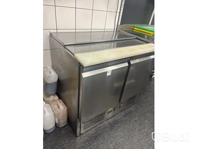 Kylbänk med plastkantiner. SweDan S900 STD