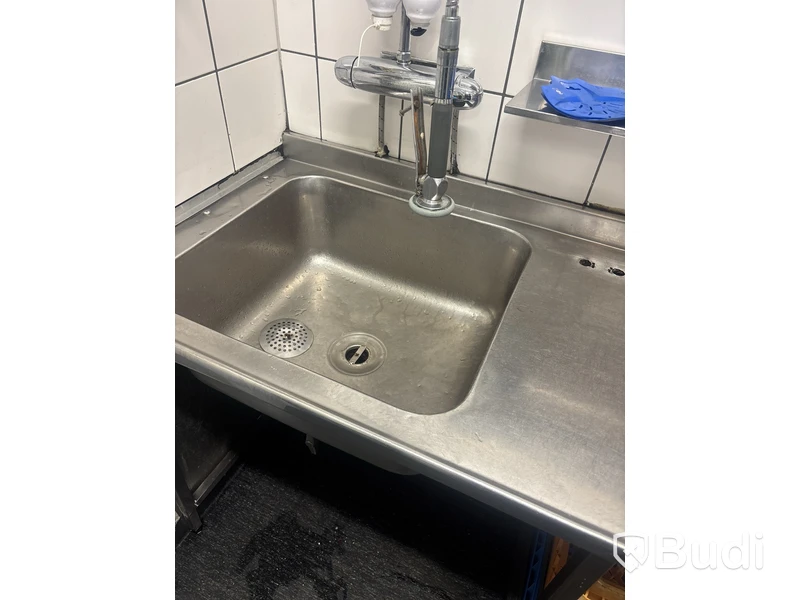 Diskbänk rostfri med diskblandare / dusch.