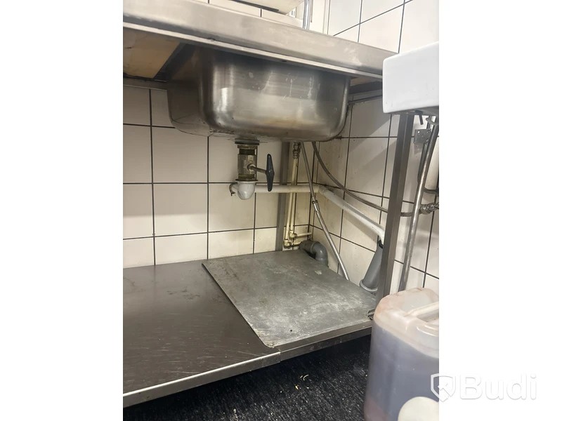 Diskbänk rostfri inkl. blandare.