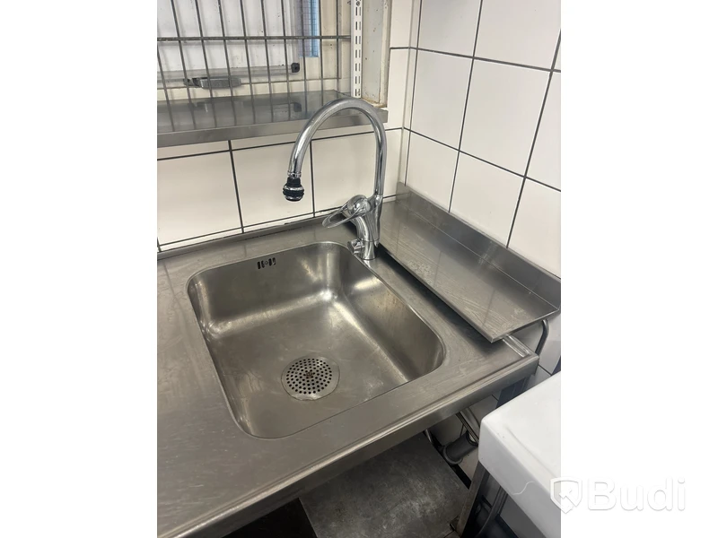 Diskbänk rostfri inkl. blandare.