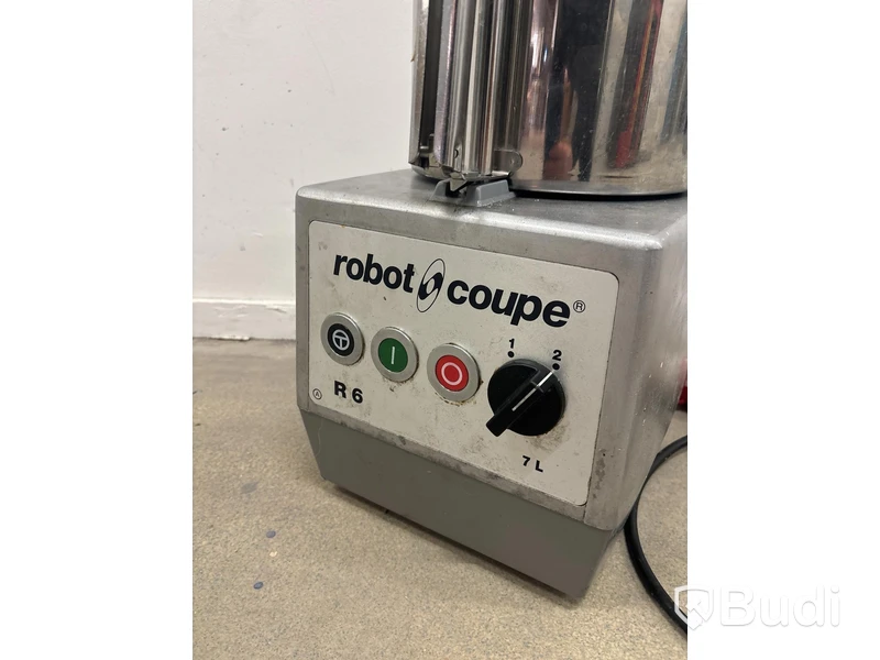 Robot Coupe R6