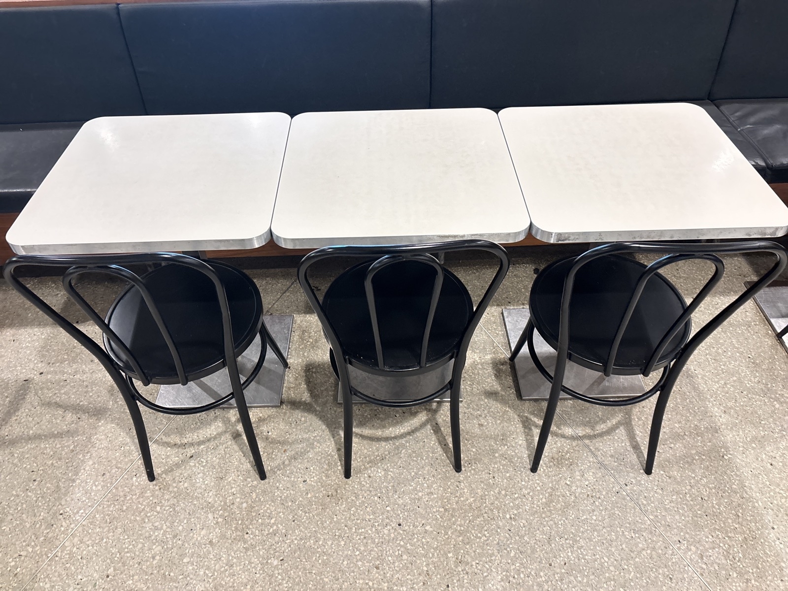 3 st. Bord inkl. 3 st. stolar