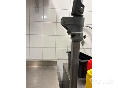 Rostfri bänk